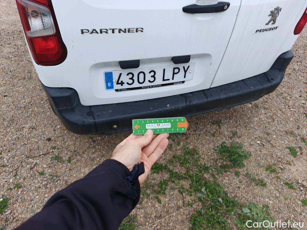  Peugeot  Partner PEUGEOT  / 2018 / 4P / furgón derivado de turismo Premium Standard 600kg BlueHDi 73kW (AC) #56