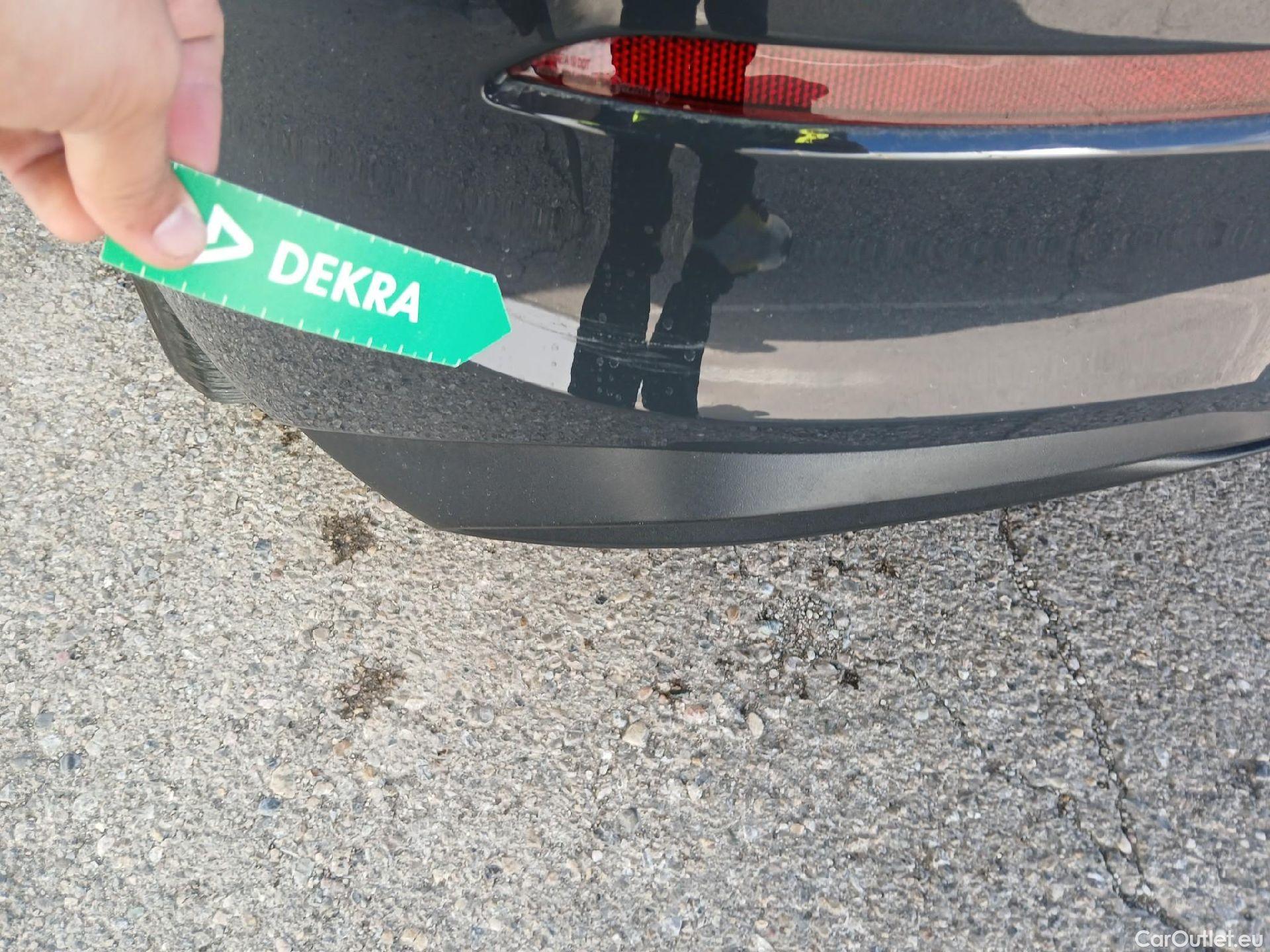  Volkswagen  Golf  VOLKSWAGEN / 2020 / 5P / berlina con portón Life 1.0 eTSI 81kW (110CV) DSG #11