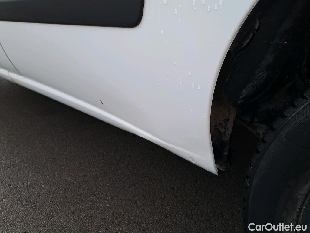  Fiat  Doblo FIAT Doblò Cargo/2015/4P/furgón derivado de turismo Cargo SX 1.3 Mjet 70 kW (95 CV) #9