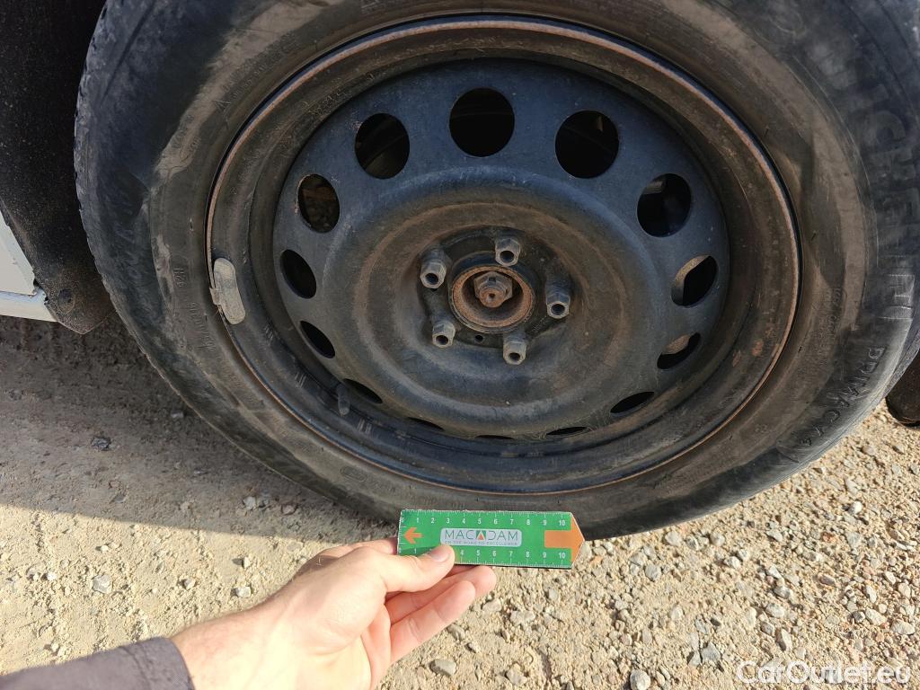  Opel  Combo OPEL  Life / 2018 / 5P / combi 1.5 TD 75kW (100CV) S/S Edition L (IND) #74