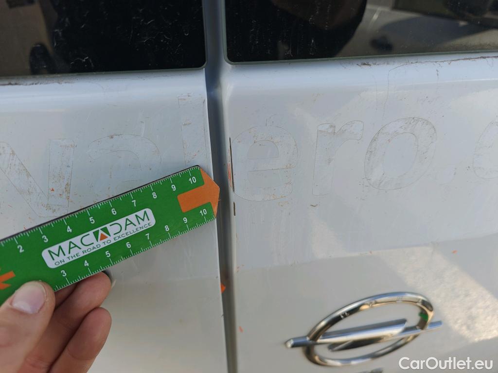  Opel  Combo OPEL  Life / 2018 / 5P / combi 1.5 TD 75kW (100CV) S/S Edition L (IND) #26