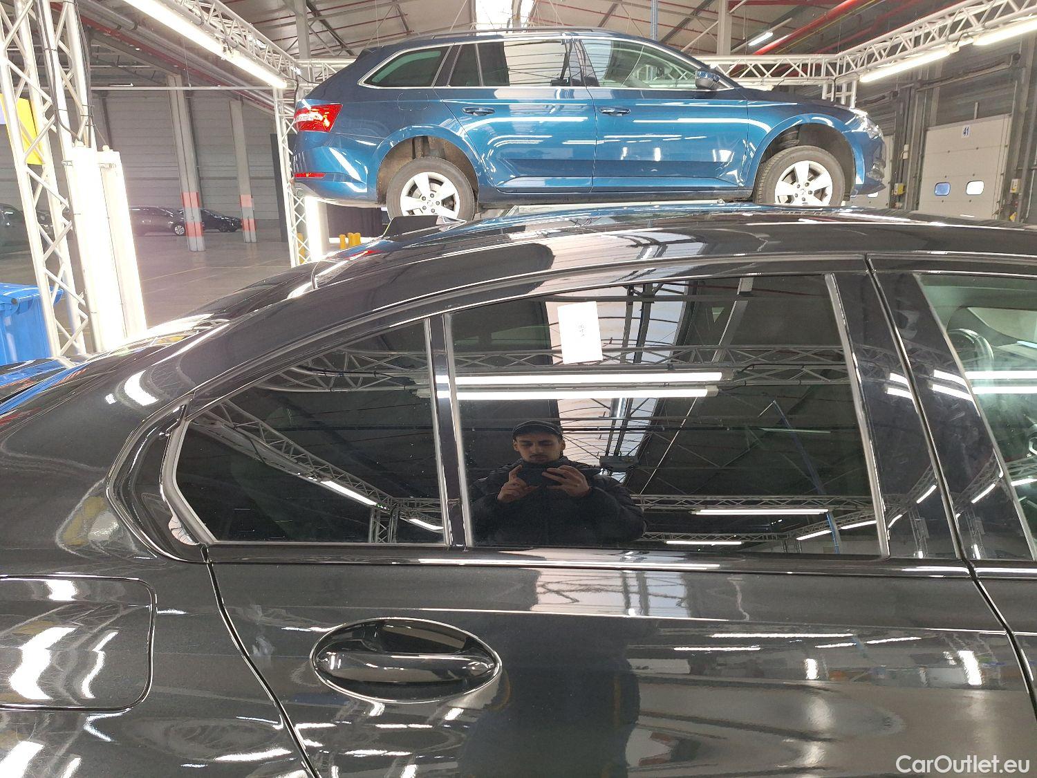  Bmw  Serie 3 BMW, 3-serie FL'22 PHEV, BMW 3 Reeks Berline 330e (215 kW) 4d #23