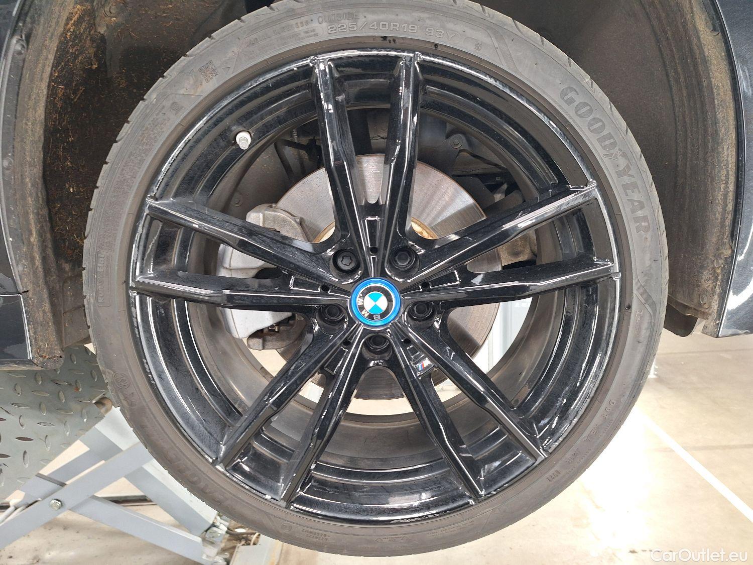  Bmw  Serie 3 BMW, 3-serie FL'22 PHEV, BMW 3 Reeks Berline 330e (215 kW) 4d #1