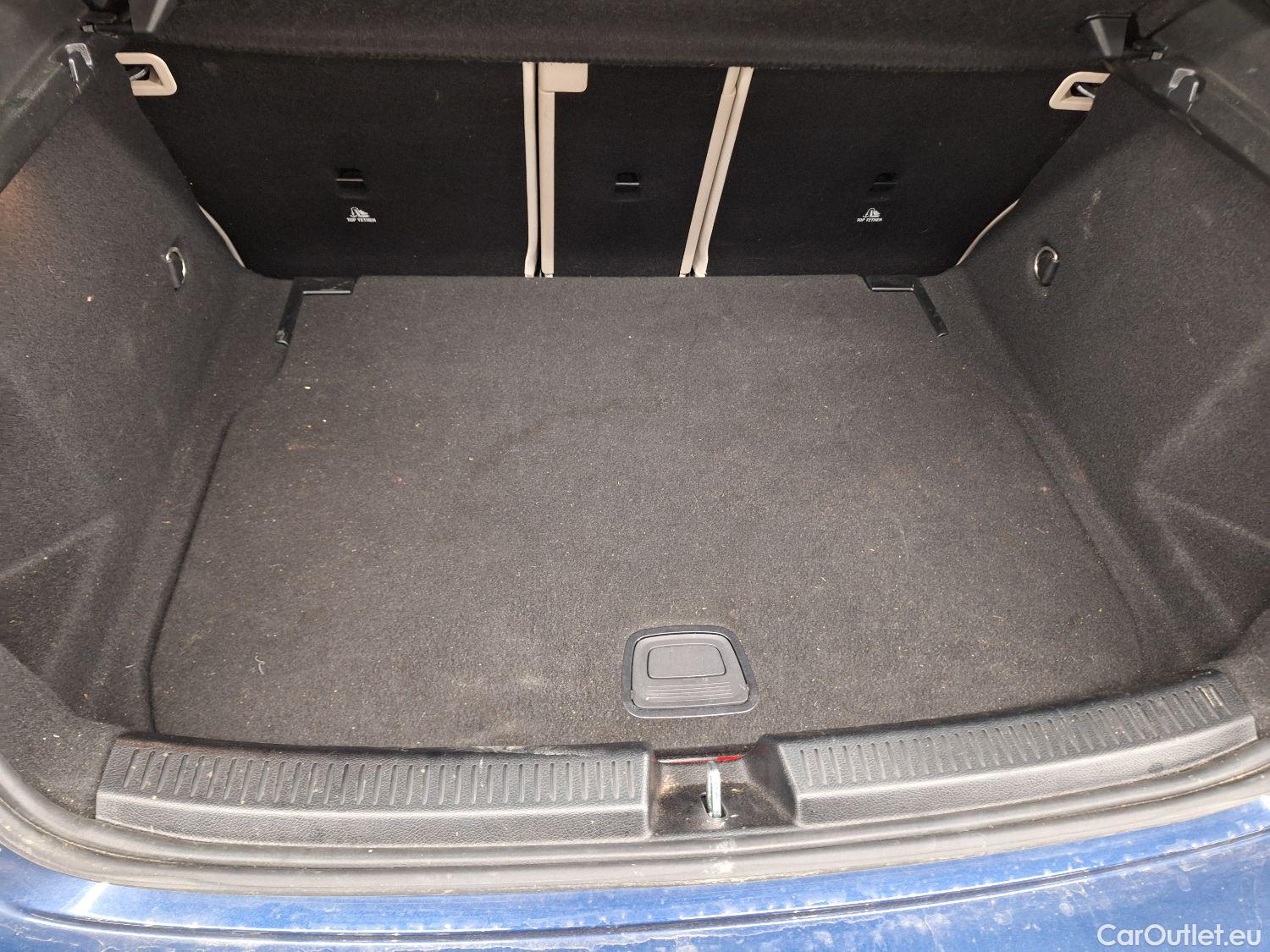  Mercedes  A-Klasse Mercedes, A-Class '18, Mercedes-Benz  A 180 d DCT Business Soluti #35