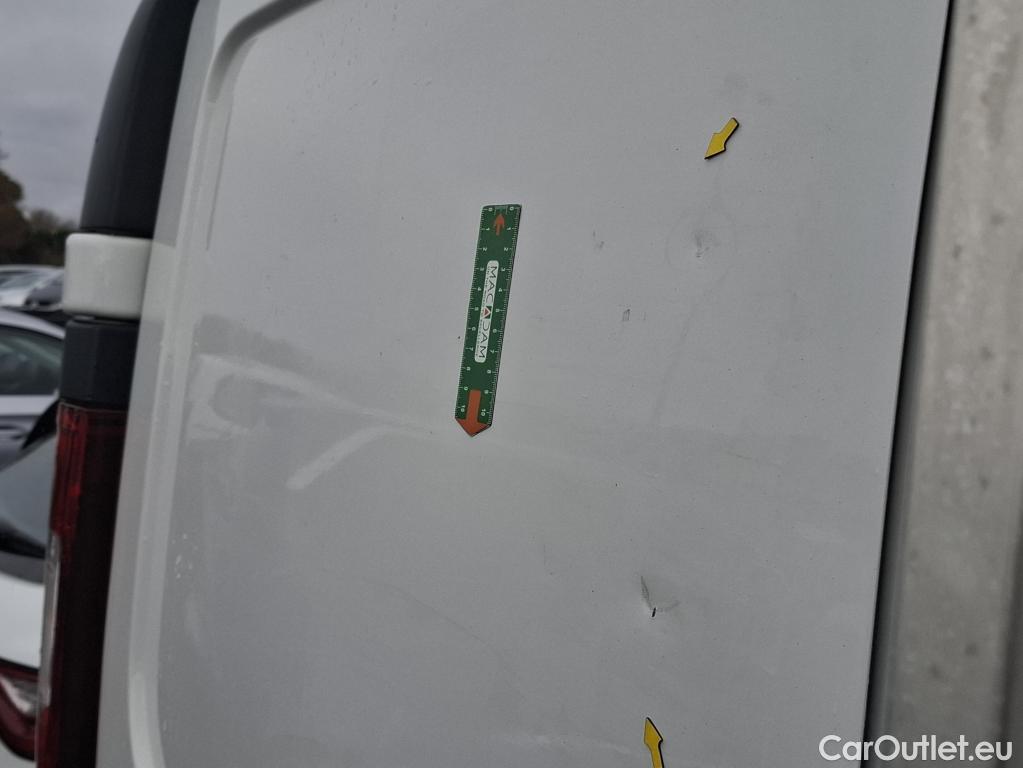  Renault  Trafic RENAULT  / 2014 / 4P / Fourgon tôlé FG GCFL1H1 1000 dCi95 Stop&Start E6 #15