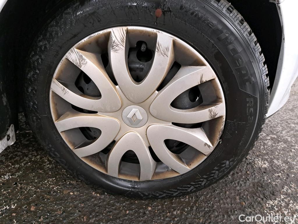  Renault  Clio  IV Air MediaNav 1.5 dCi 75CV BVM5 E6 #18