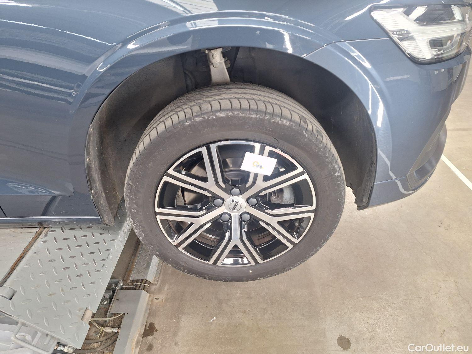  Volvo  V60 Volvo,  FL'22, Volvo  B3 Core DCT 5d #3