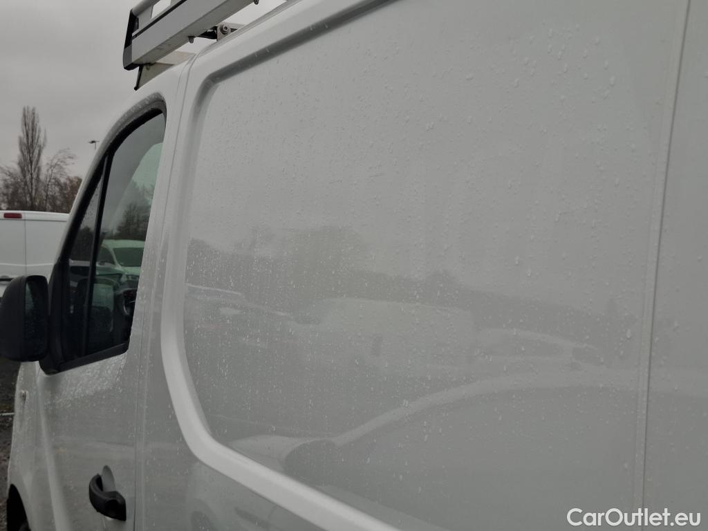  Renault  Trafic RENAULT  / 2014 / 4P / Fourgon tôlé FG GCFL1H1 1000 dCi95 Stop&Start E6 #36