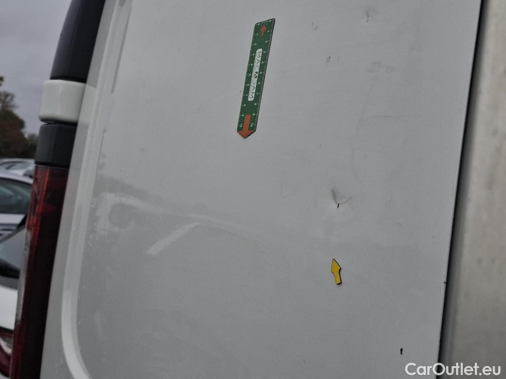  Renault  Trafic RENAULT  / 2014 / 4P / Fourgon tôlé FG GCFL1H1 1000 dCi95 Stop&Start E6 #16