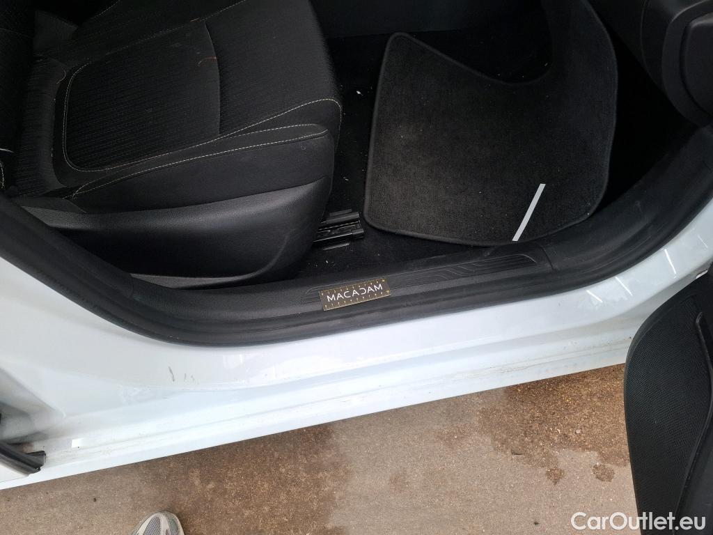  Renault  Megane RENAULT Mégane Berline 5p Berline Business TCe 115 FAP #20