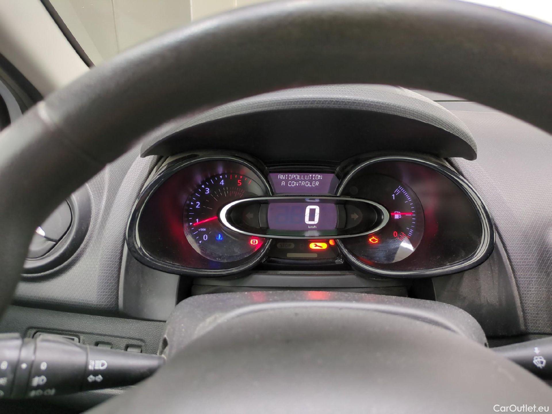  Renault  Clio  IV Air 1.5 dCi 75CV BVM5 E6 #15