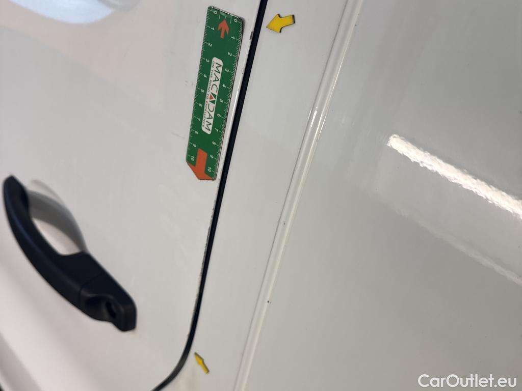  Renault  Trafic RENAULT  VU 4p Fourgon FG GCFL1H1 1200 dCi95 Stop&Start E6 #38