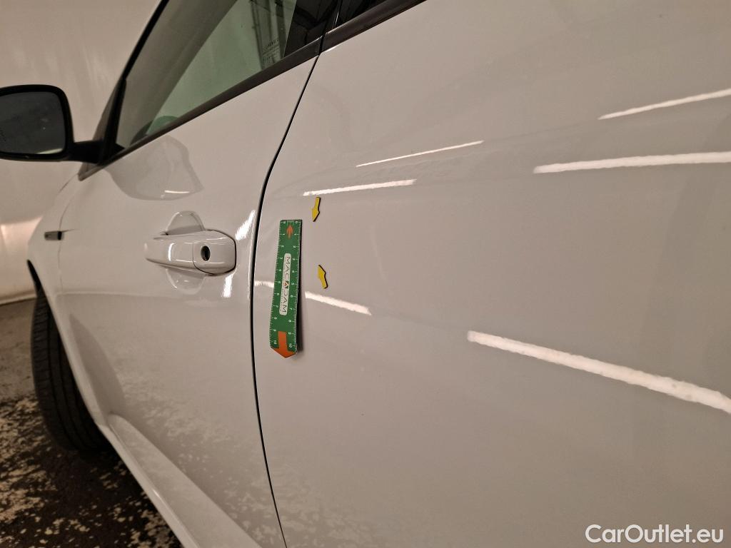  Renault  Megane  IV Berline 5pt. Société Air Nav 1.5 dCi 90CV BVM6 E6 #6