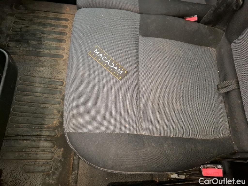  Renault  Master  III Fourgon L2H2 3 5 Grand Confort dCi 130CV BVM6 E6 #45