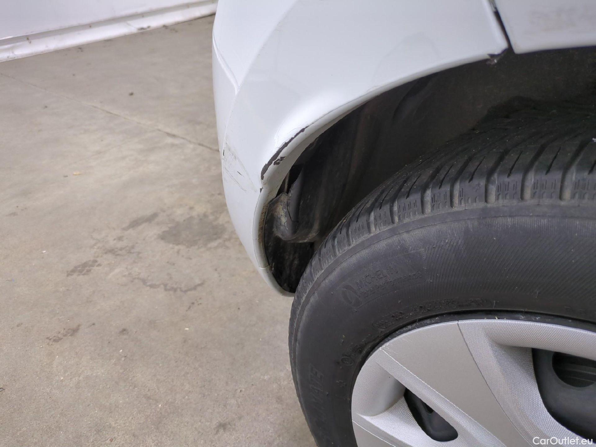  Renault  Clio  IV Air 1.5 dCi 75CV BVM5 E6 #17