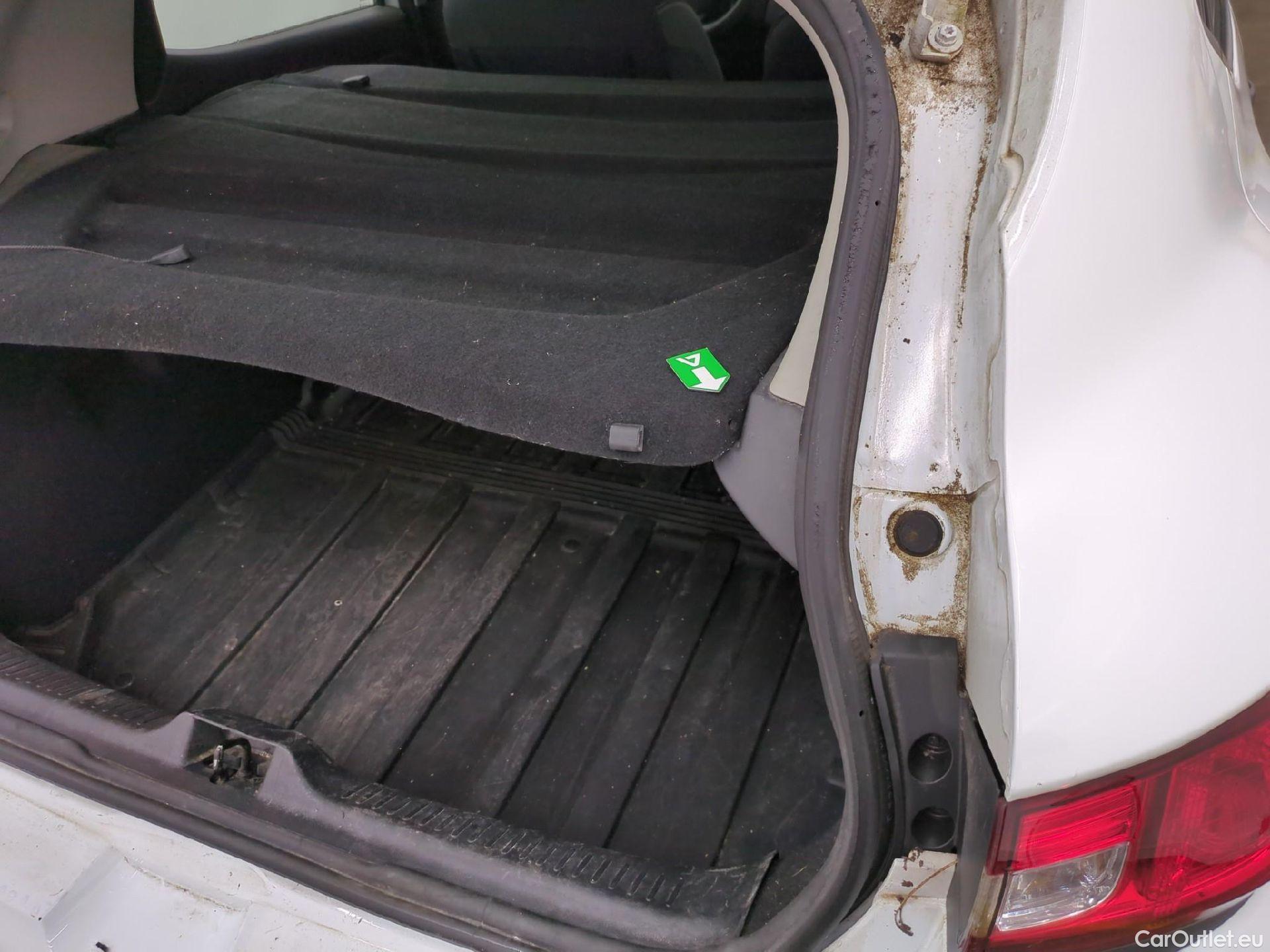  Renault  Clio  IV Air 1.5 dCi 75CV BVM5 E6 #9