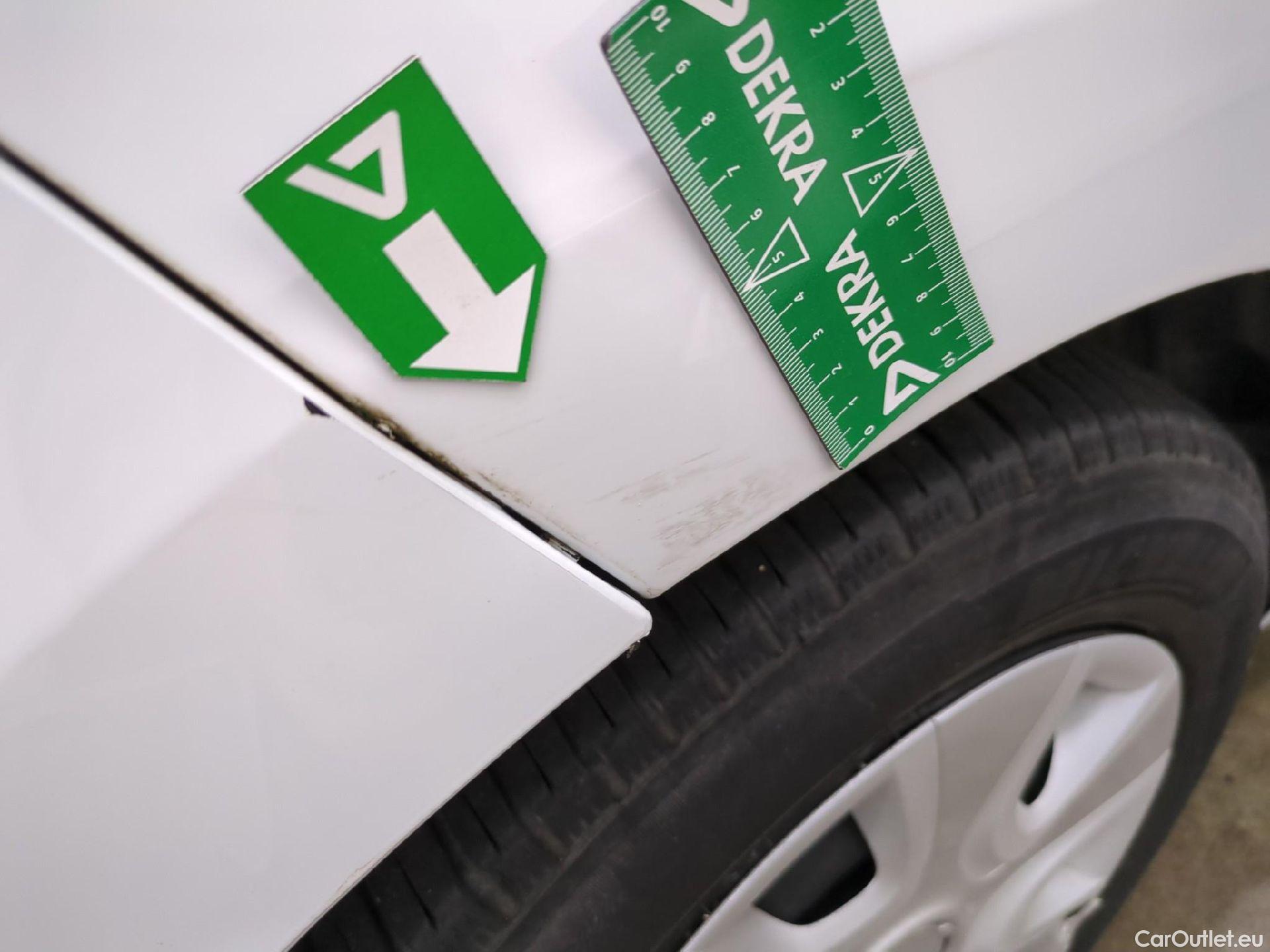  Renault  Clio  IV Air 1.5 dCi 75CV BVM5 E6 #40