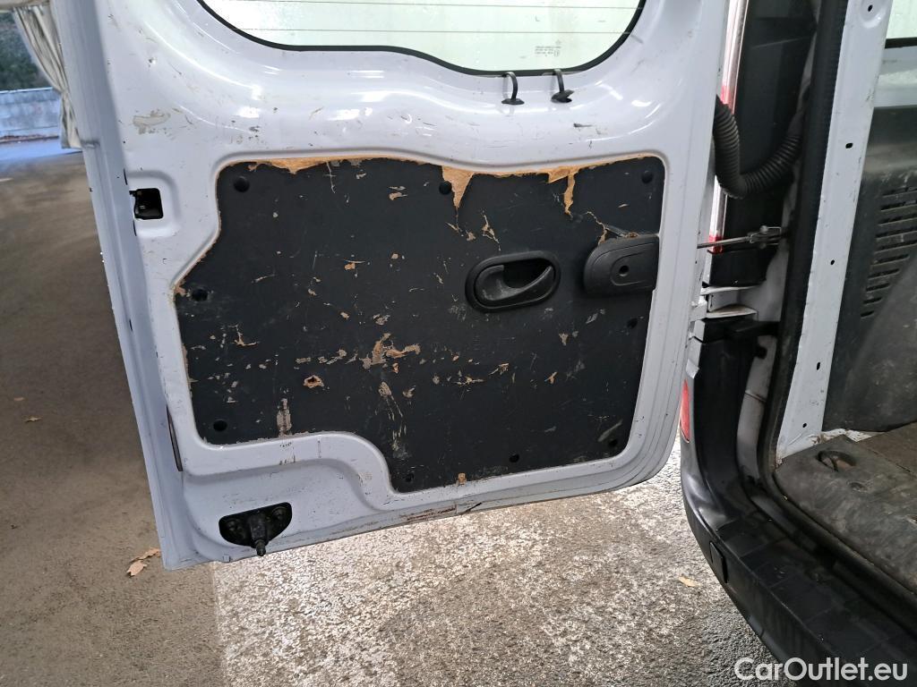  Renault  Kangoo  Express Maxi Confort - Cab. Appr. 1.5 dCi 90CV BVM5 E6 #9