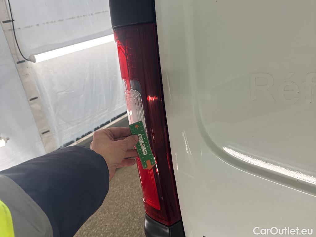  Renault  Trafic RENAULT  VU 4p Fourgon FG GCFL1H1 1200 dCi95 Stop&Start E6 #22