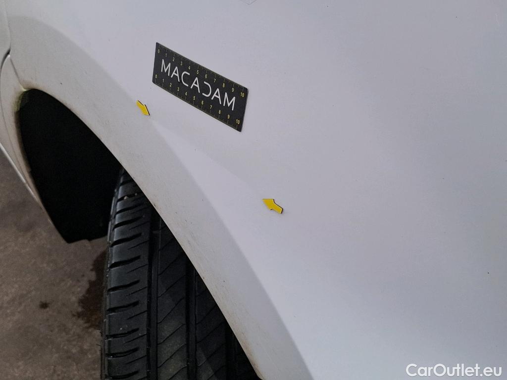  Renault  Master  III Fourgon L2H2 3 5 Grand Confort dCi 130CV BVM6 E6 #26