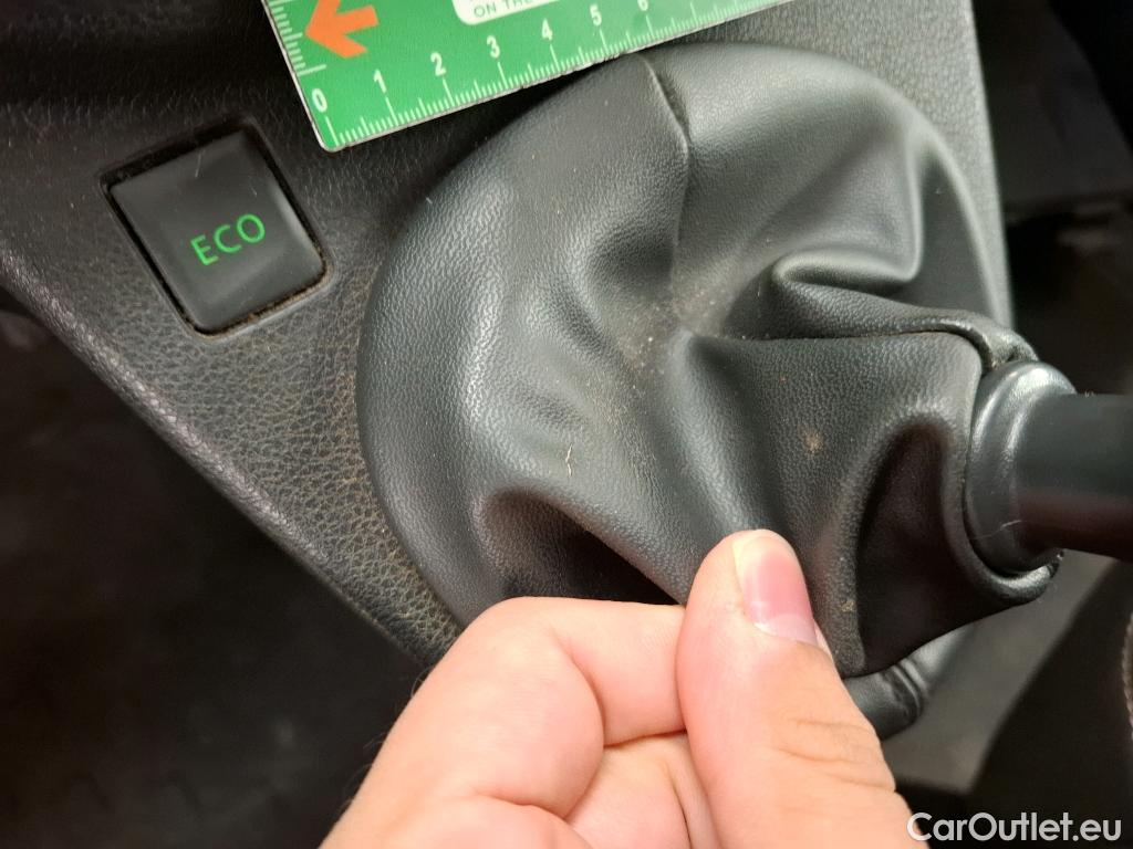  Renault  Trafic  Furgon L1H1 1200 Confort 1.6 dCi 145CV BVM6 E6 #27