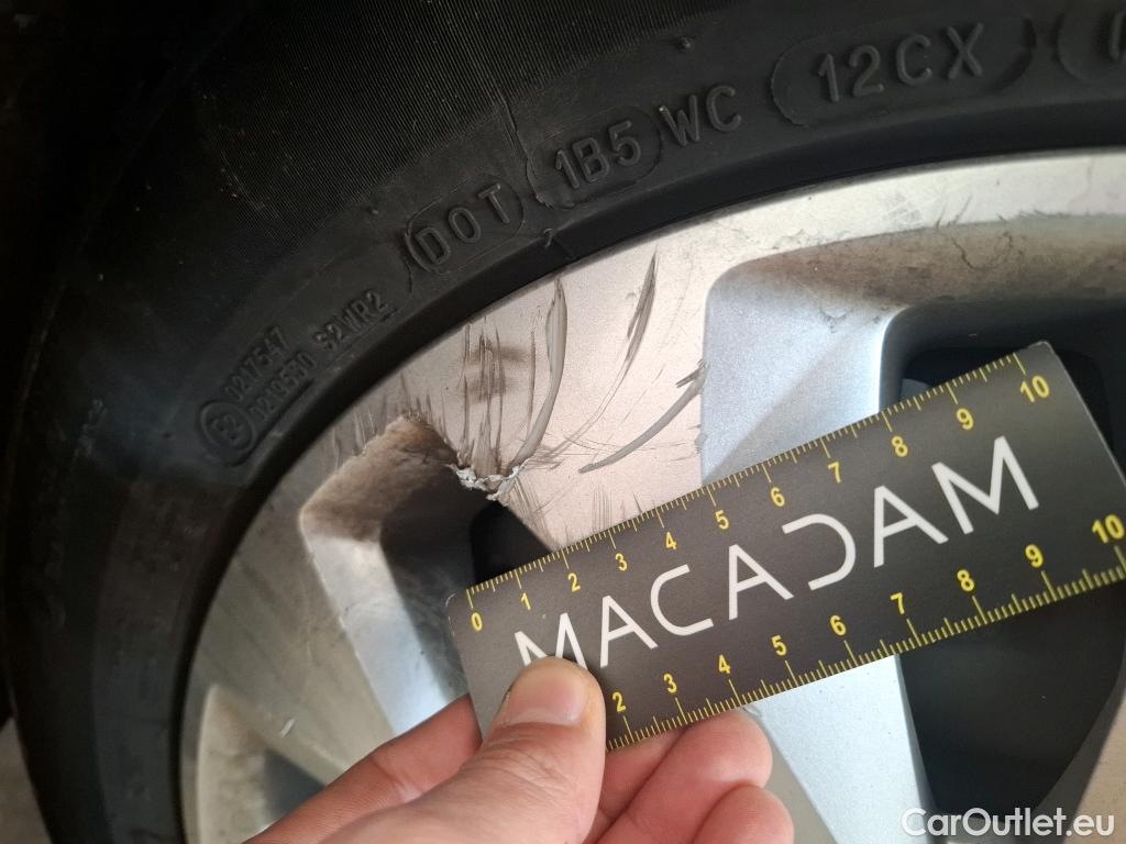  Renault  Megane  IV Berline 5pt. Société Air Nav 1.5 dCi 90CV BVM6 E6 #15