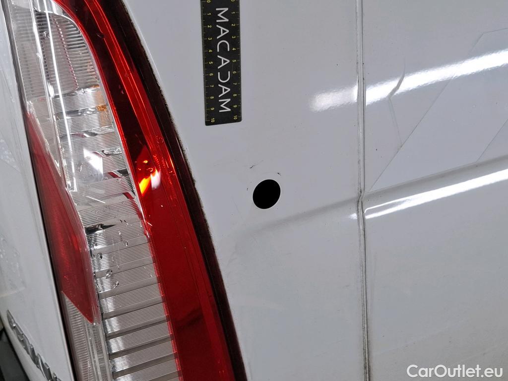  Renault  Master  III Fourgon L2H2 3 5 Grand Confort dCi 130CV BVM6 E6 #38