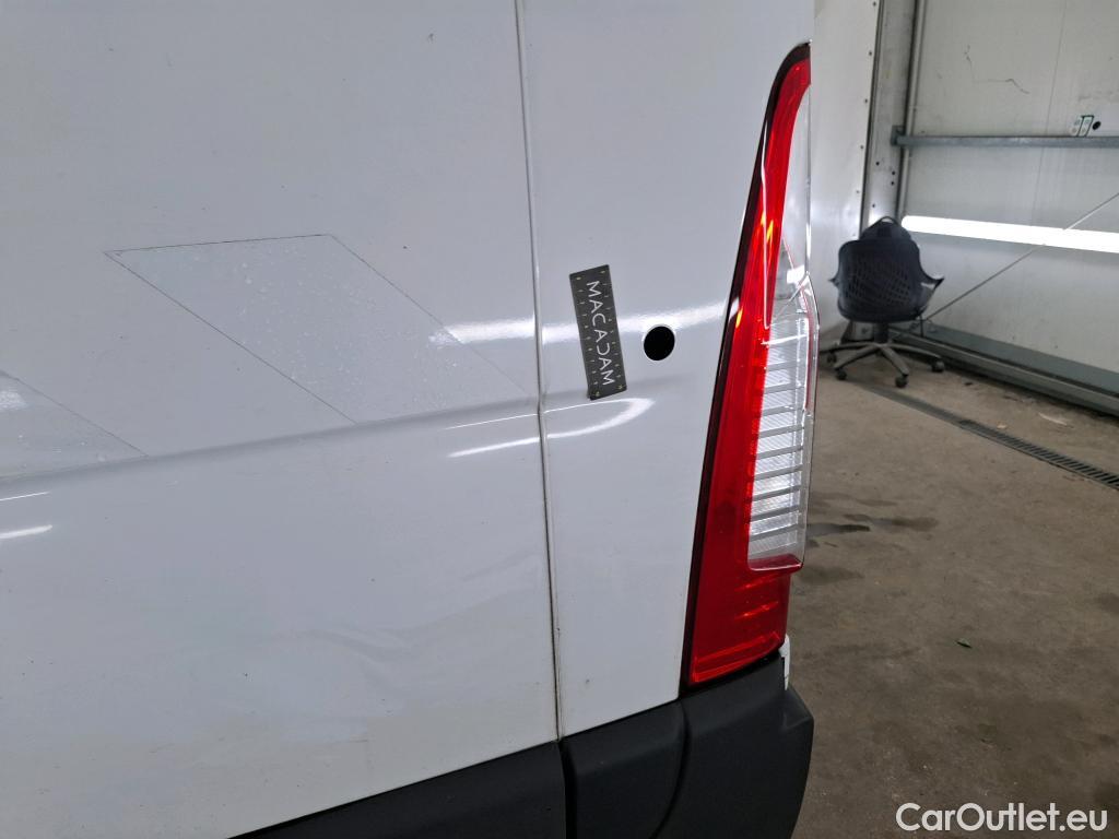  Renault  Master  III Fourgon L2H2 3 5 Grand Confort dCi 130CV BVM6 E6 #36