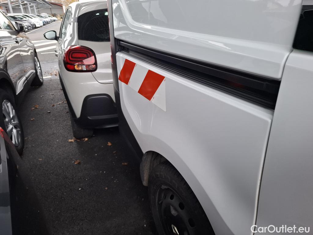  Renault  Trafic  Furgon L1H1 1200 Confort 1.6 dCi 145CV BVM6 E6 #33