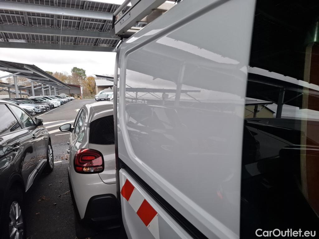  Renault  Trafic  Furgon L1H1 1200 Confort 1.6 dCi 145CV BVM6 E6 #34