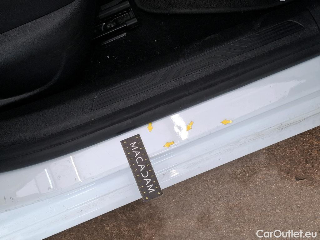  Renault  Megane RENAULT Mégane Berline 5p Berline Business TCe 115 FAP #27