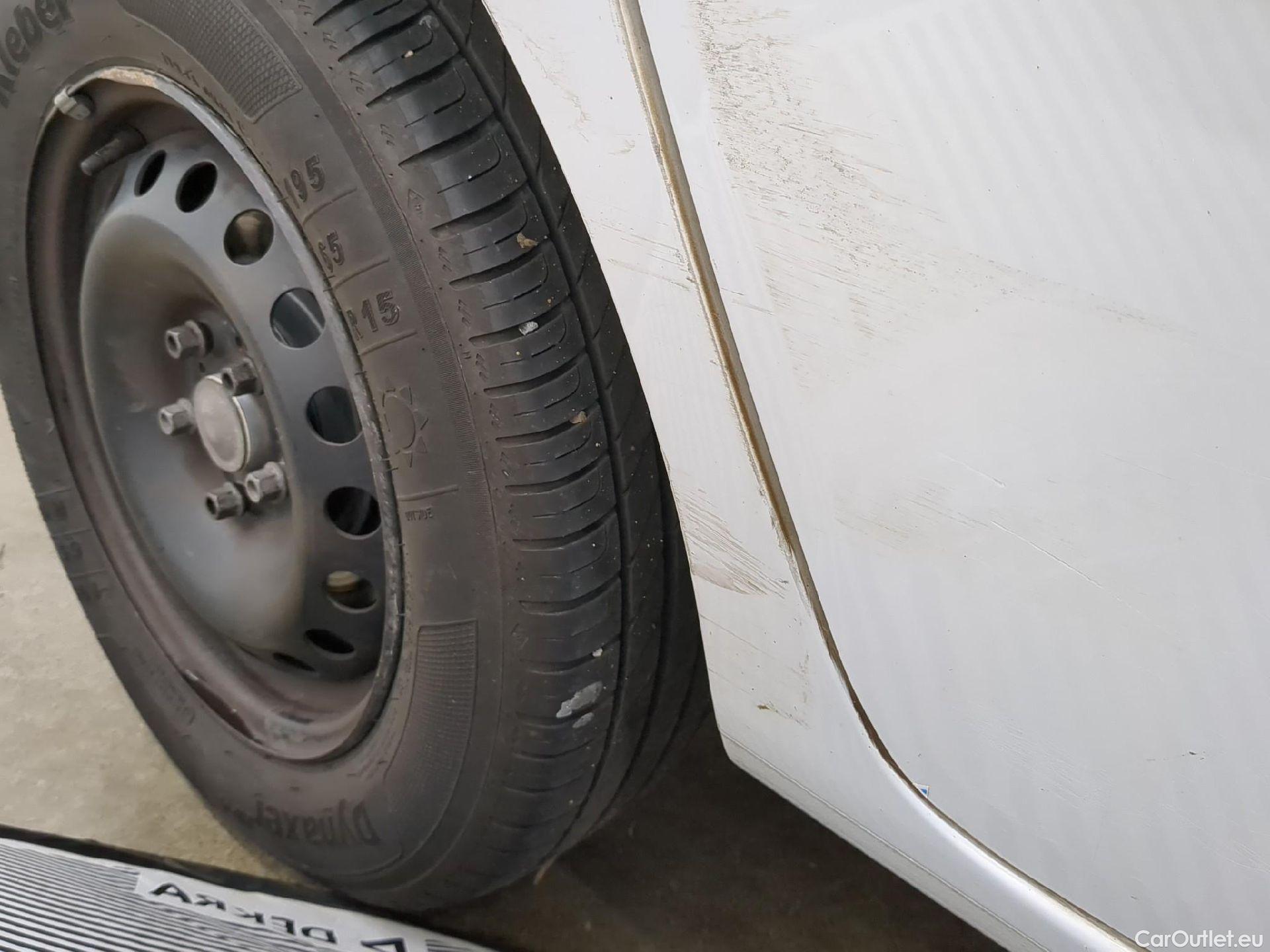  Renault  Kangoo  Express Grand Confort (L1) 1.5 dCi 75CV BVM5 E6 #26