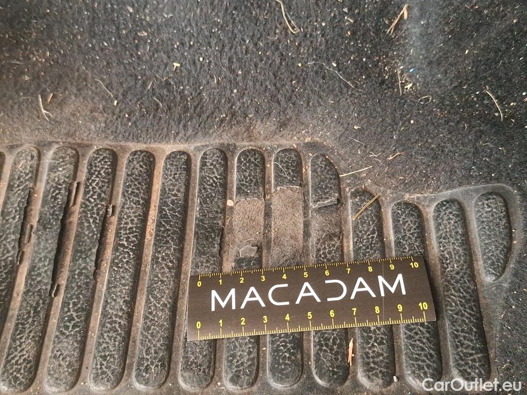  Renault  Clio RENAULT  Société VU 5p Berline Air Medianav dCi 90 #11