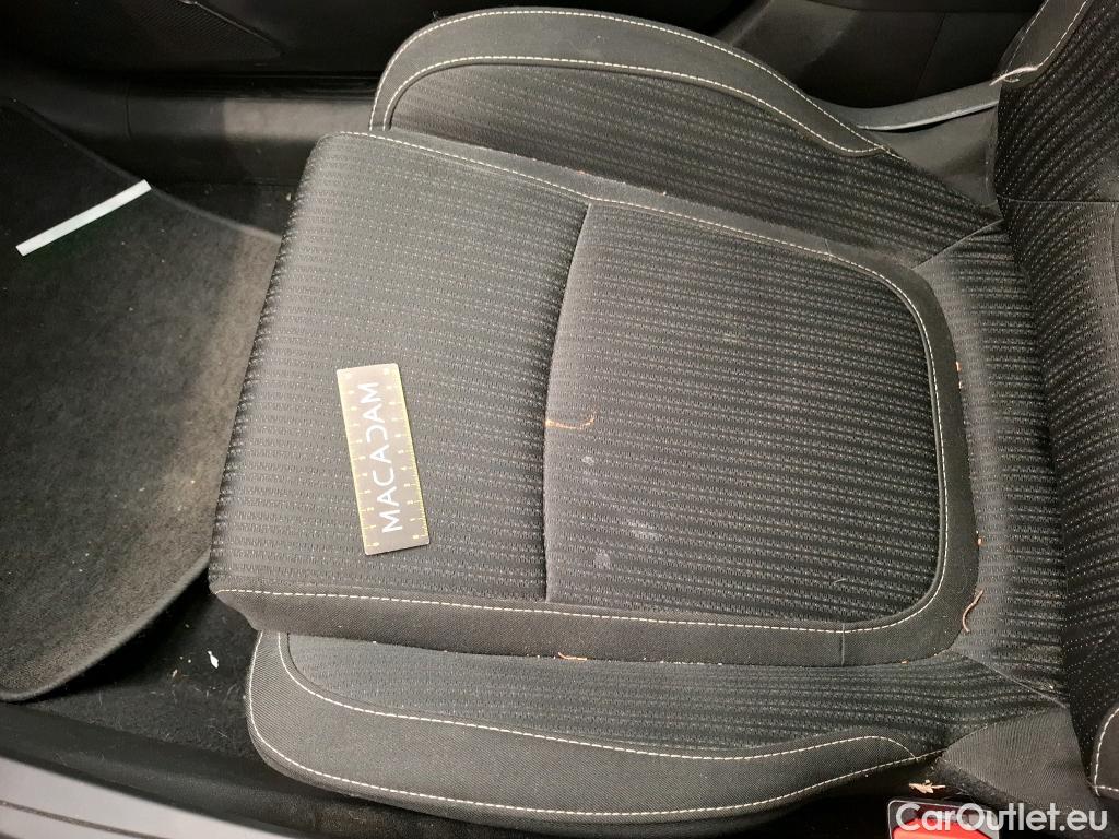  Renault  Megane RENAULT Mégane Berline 5p Berline Business TCe 115 FAP #39