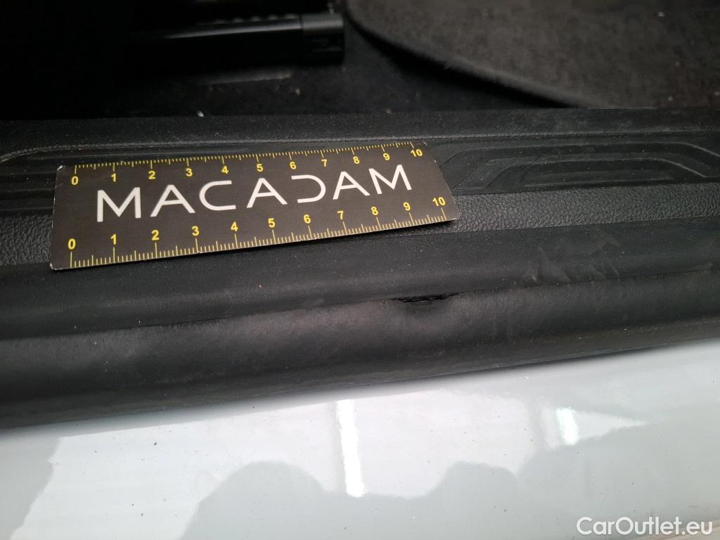  Renault  Megane RENAULT Mégane Berline 5p Berline Business TCe 115 FAP #22