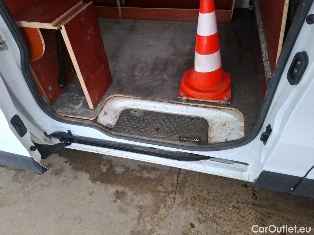  Renault  Trafic  Furgon Grand Confort L1H1 1200 1.6 dCi 125CV BVM6 E6 #17