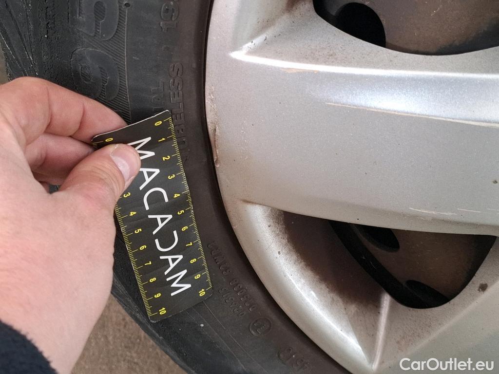  Renault  Kangoo RENAULT  Express VU 4p Fourgonnette Gd Volume Confort 1.5 dCi 90 #59