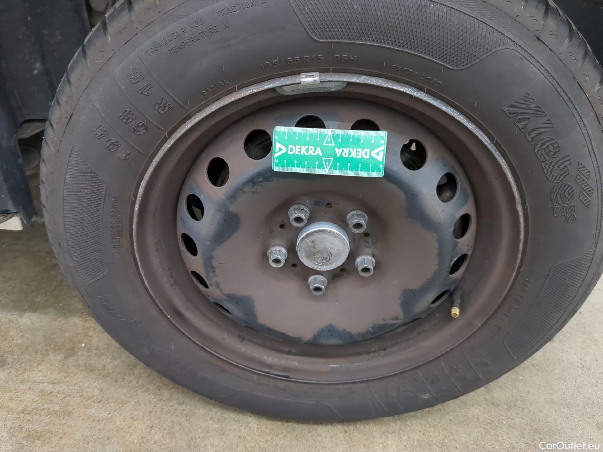  Renault  Kangoo  Express Grand Confort (L1) 1.5 dCi 75CV BVM5 E6 #13