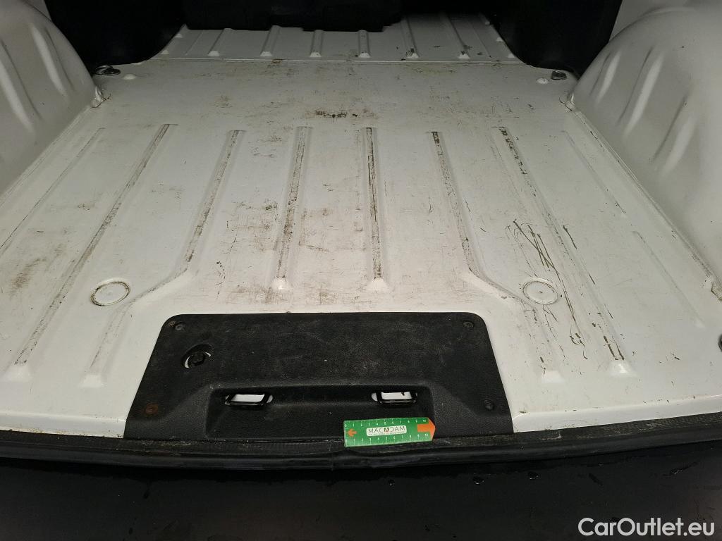  Peugeot  Expert PEUGEOT  / 2016 / 4P / Fourgon tôlé 2.0 BLUEHDI 120 S&S CAB APP STD PREMIUM #1