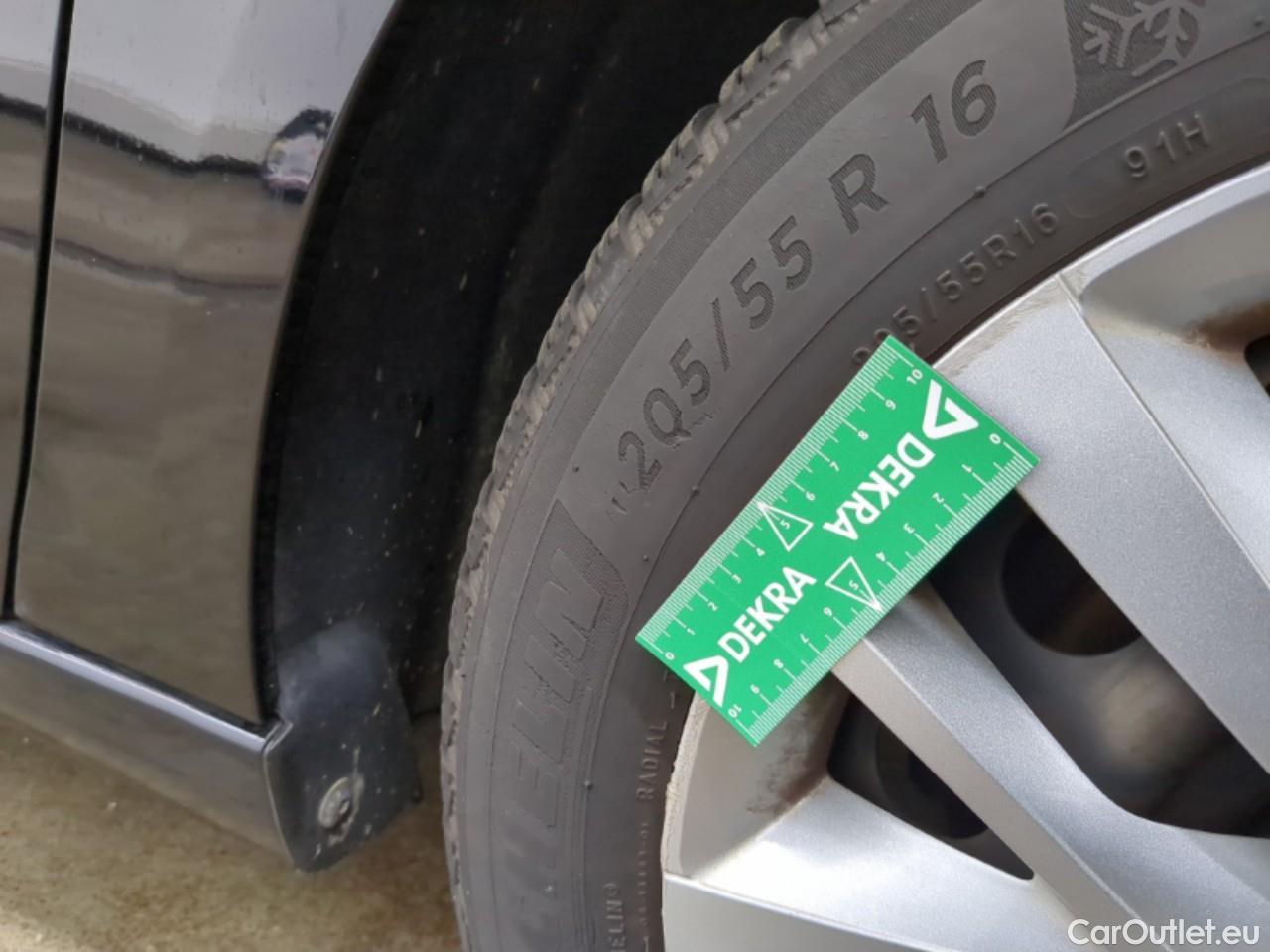  Peugeot  308  Premium Pack 1.5 HDI 100CV BVM6 E6dT #1