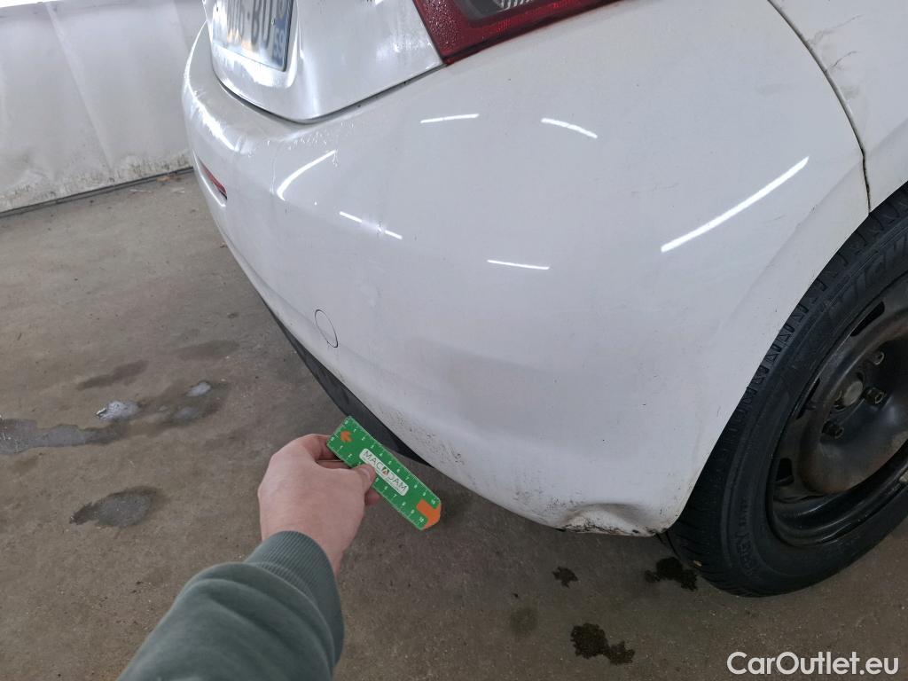  Peugeot  208 PEUGEOT  Affaire VU 5p Berline 1.6 BlueHDi 75 PACK CLIM #1