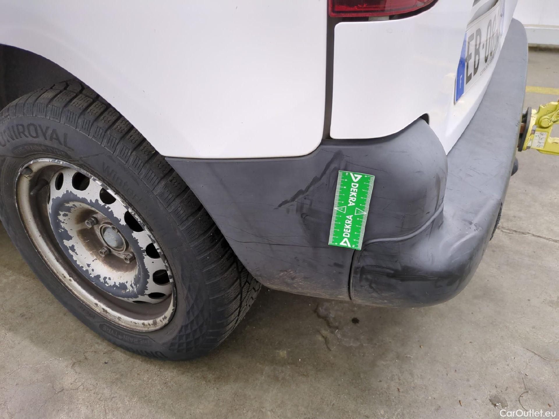  Citroen  Berlingo  Fourgon Club L1 (Court) 1.6 BlueHDi 100CV BVM5 E6 #30