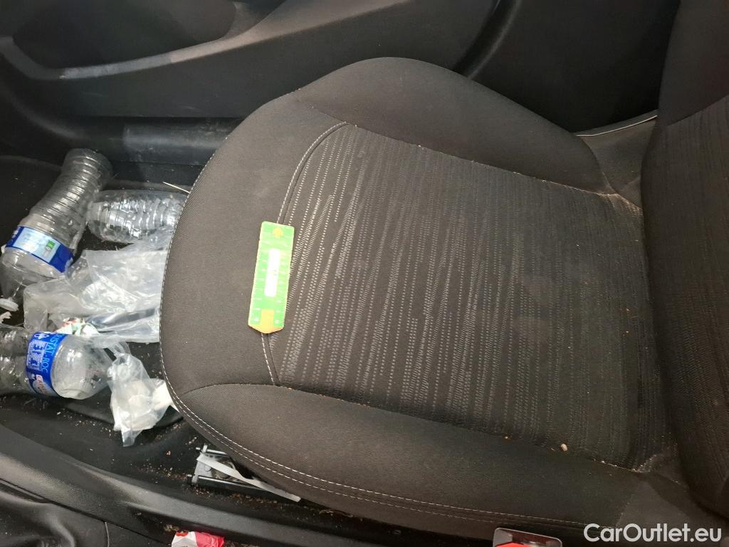  Peugeot  208 PEUGEOT  Affaire VU 5p Berline 1.6 BlueHDi 75 PACK CLIM #48