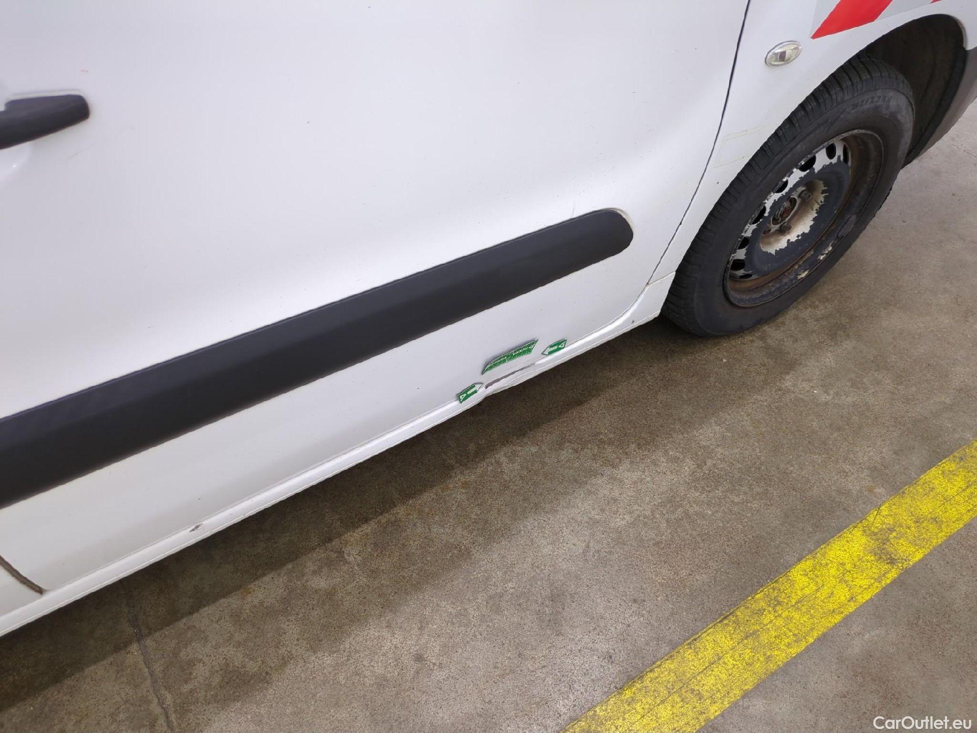  Citroen  Berlingo  Fourgon Club L1 (Court) 1.6 BlueHDi 100CV BVM5 E6 #23