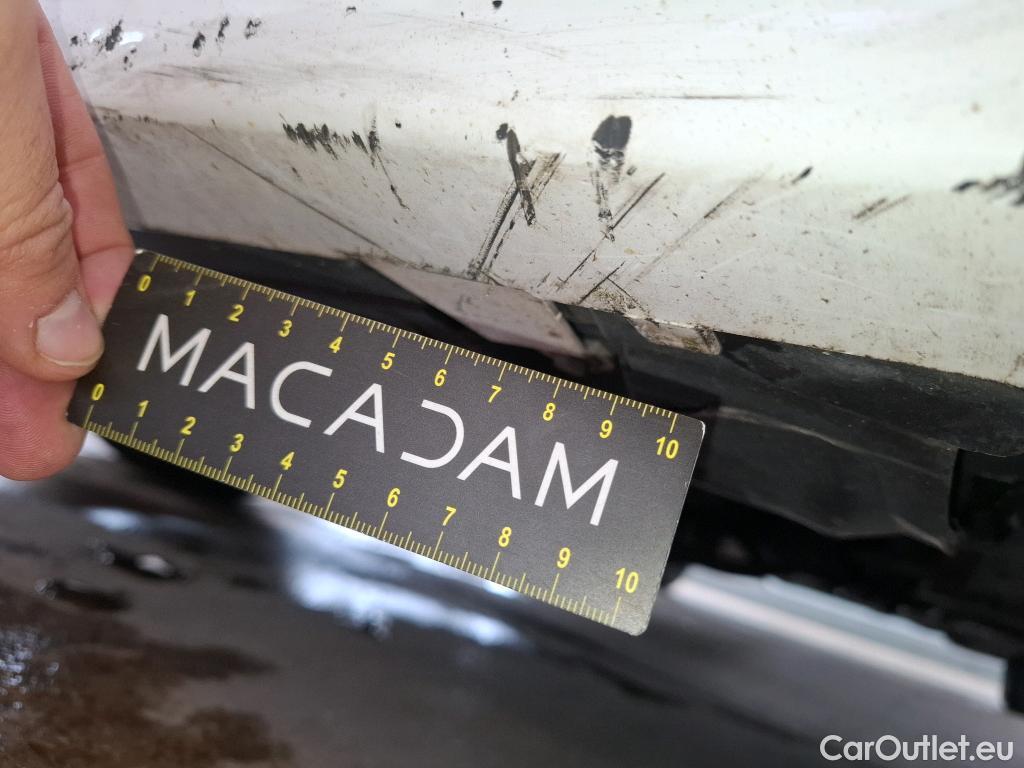  Peugeot  208  Affaire Premium 1.6 HDi 75CV BVM5 E6 #8