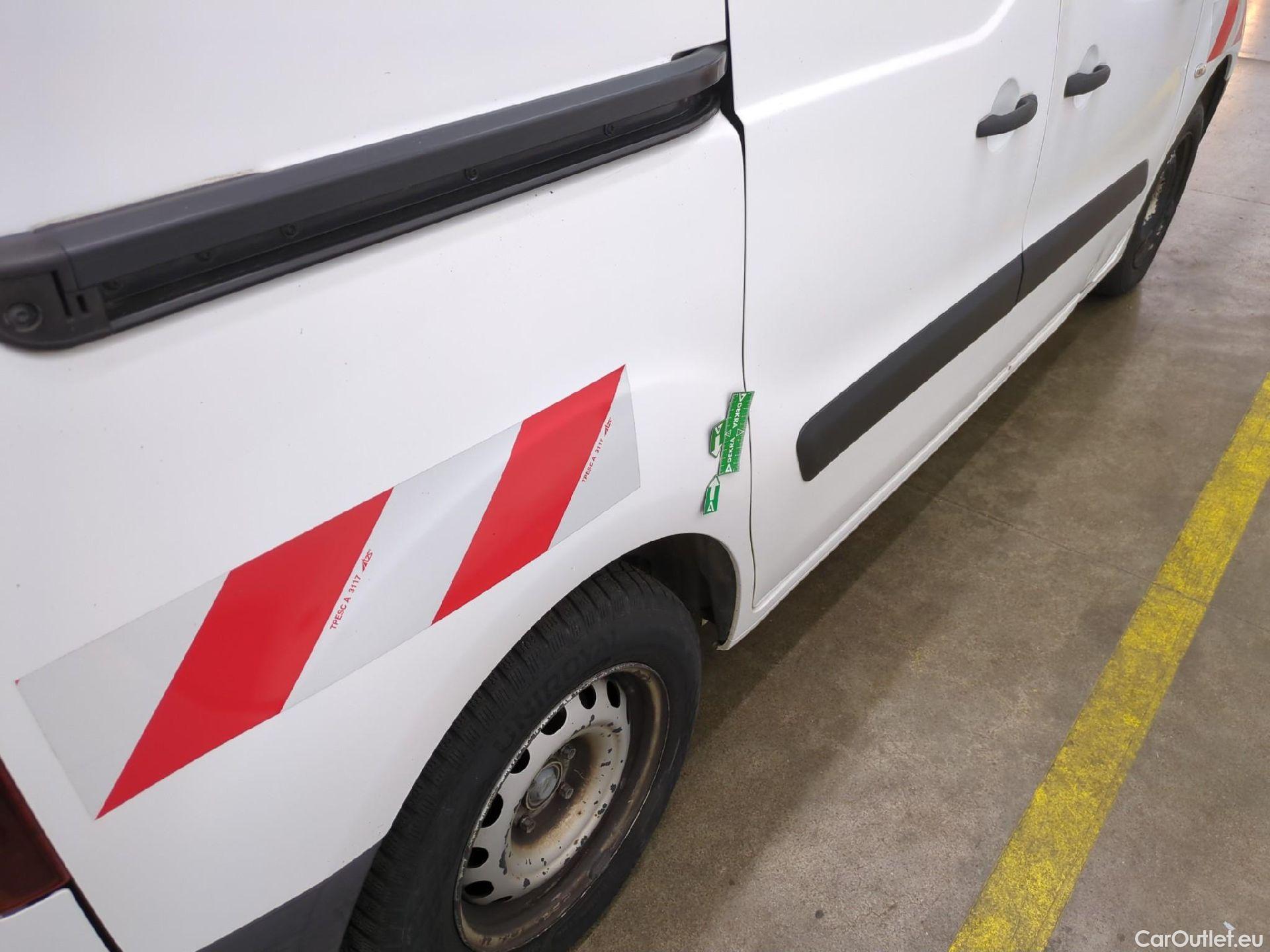  Citroen  Berlingo  Fourgon Club L1 (Court) 1.6 BlueHDi 100CV BVM5 E6 #19