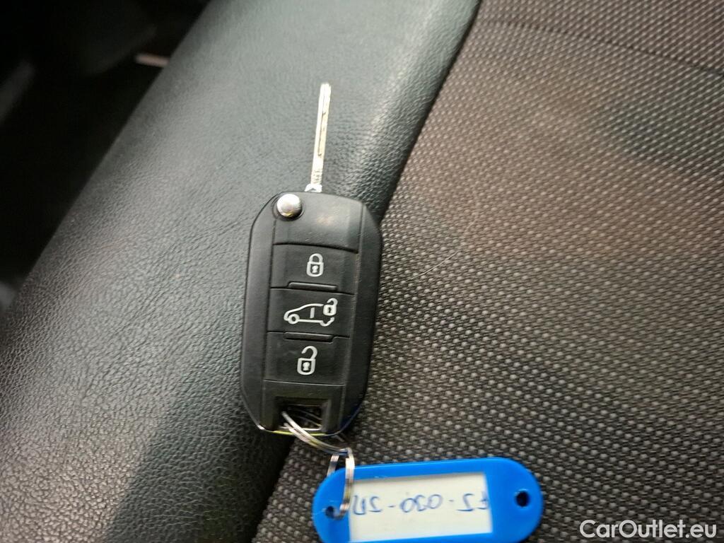  Citroen  Jumpy CITROEN  VU 4p Fourgon Taille M BlueHDi 120 S&S BVM6 Business #20