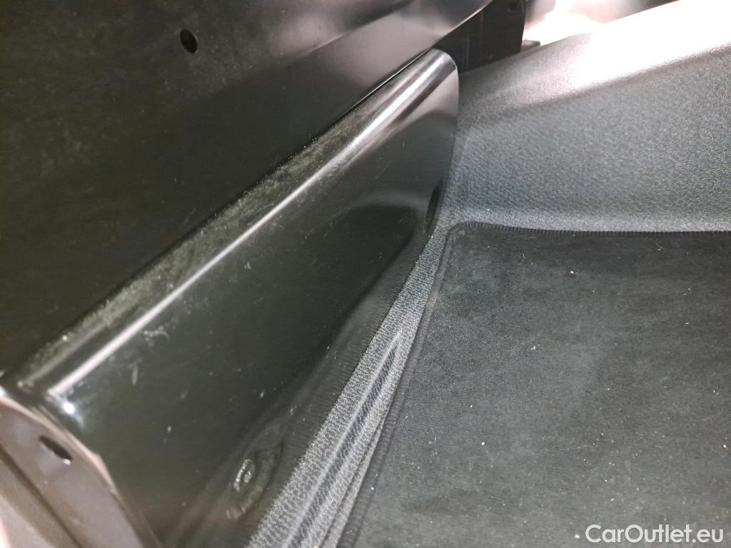  Mercedes  Vito MERCEDES-BENZ  Mixto Compact / 2020 / 4P / Fourgon tôlé 119 CDI Compact Select #15