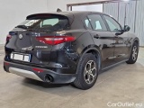  Alfa Romeo   STELVIO ALFA ROMEO / 2017 / 5P / SUV 2.2 TD 160 CV SUPER BUSINESS AT8 RWD #2