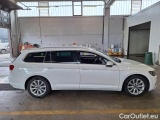  Volkswagen  Passat VOLKSWAGEN  / 2019 / 5P / STATION WAGON VAR. 2.0TDI SCR EVO 110KW BUSINESS DSG #7
